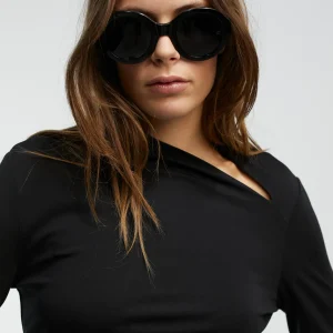 Lola Casademunt Camisetas Y Tops<Camiseta detalle cuello NEGRO
