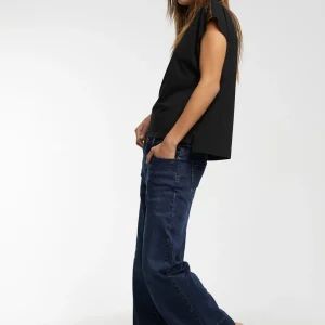 Lola Casademunt Camisetas Y Tops<Camiseta detalle hombros NEGRO
