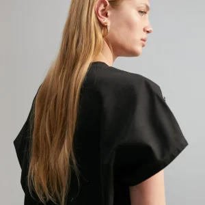 Lola Casademunt Camisetas Y Tops<Camiseta detalle joyas NEGRO