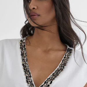 Lola Casademunt Camisetas Y Tops<Camiseta escote joyas BLANCO