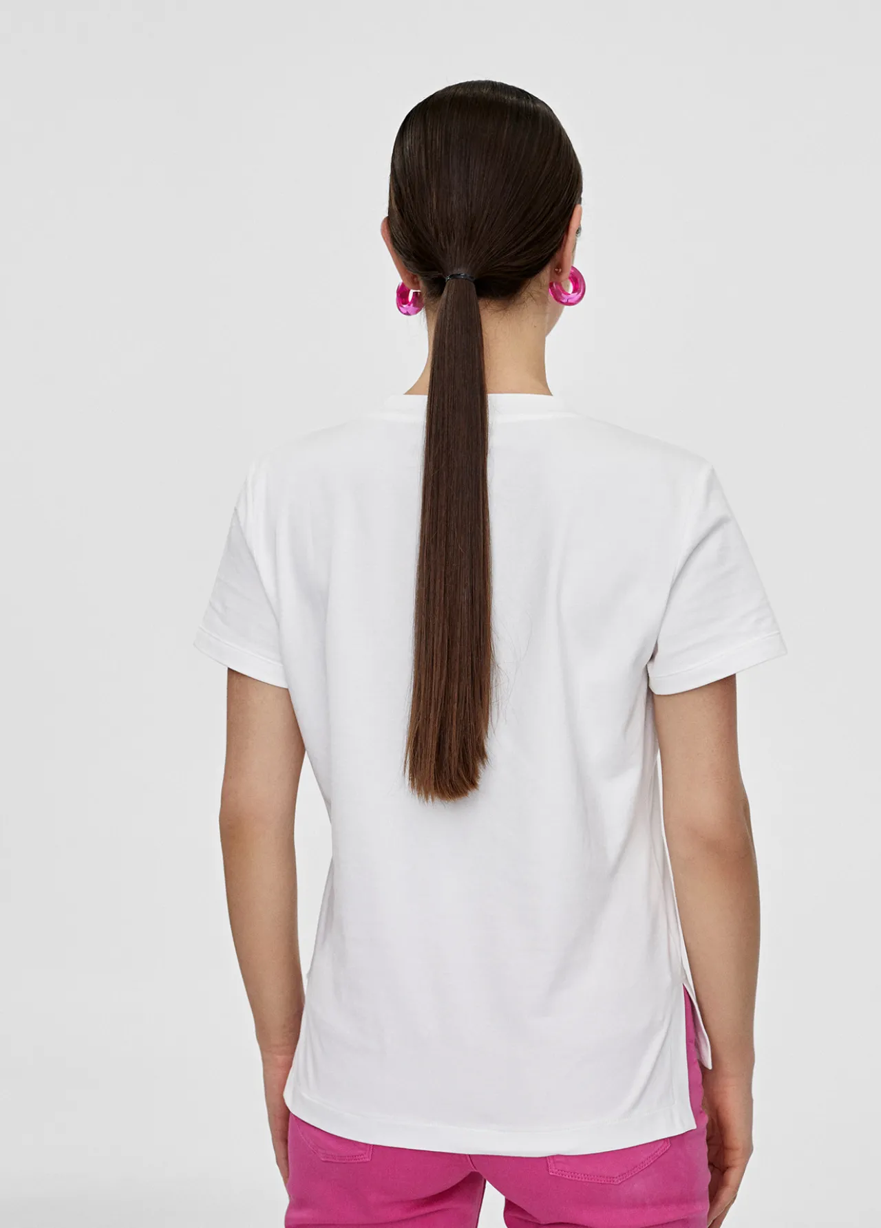 camiseta_lola_pretty_4.webp Lola Casademunt Camisetas Y Tops<Camiseta Lola Pretty BLANCO-ROSA