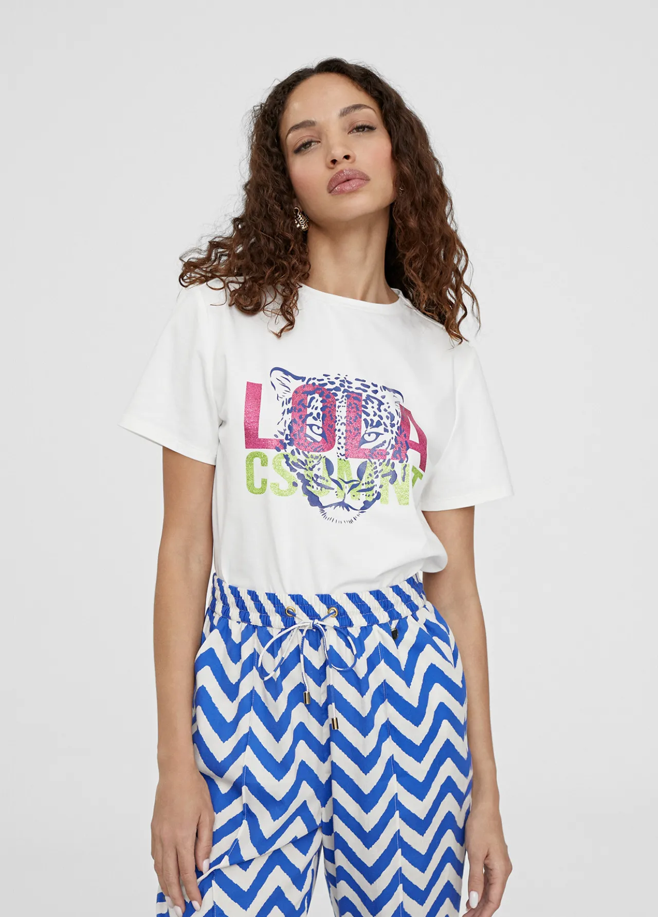 camiseta_tigre_2-1.webp Lola Casademunt Camisetas Y Tops<Camiseta tigre BLANCO-ROSA