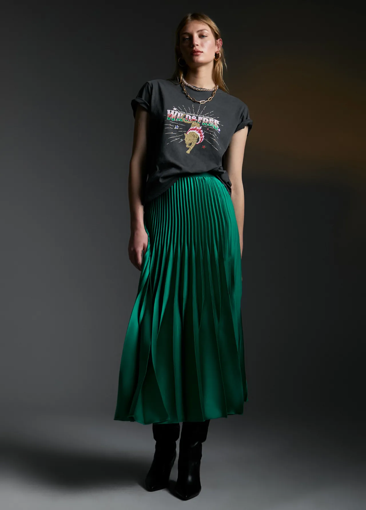 camiseta_tigre_desgastada_4.webp Lola Casademunt Camisetas Y Tops<Camiseta tigre desgastada GRISOSCURO