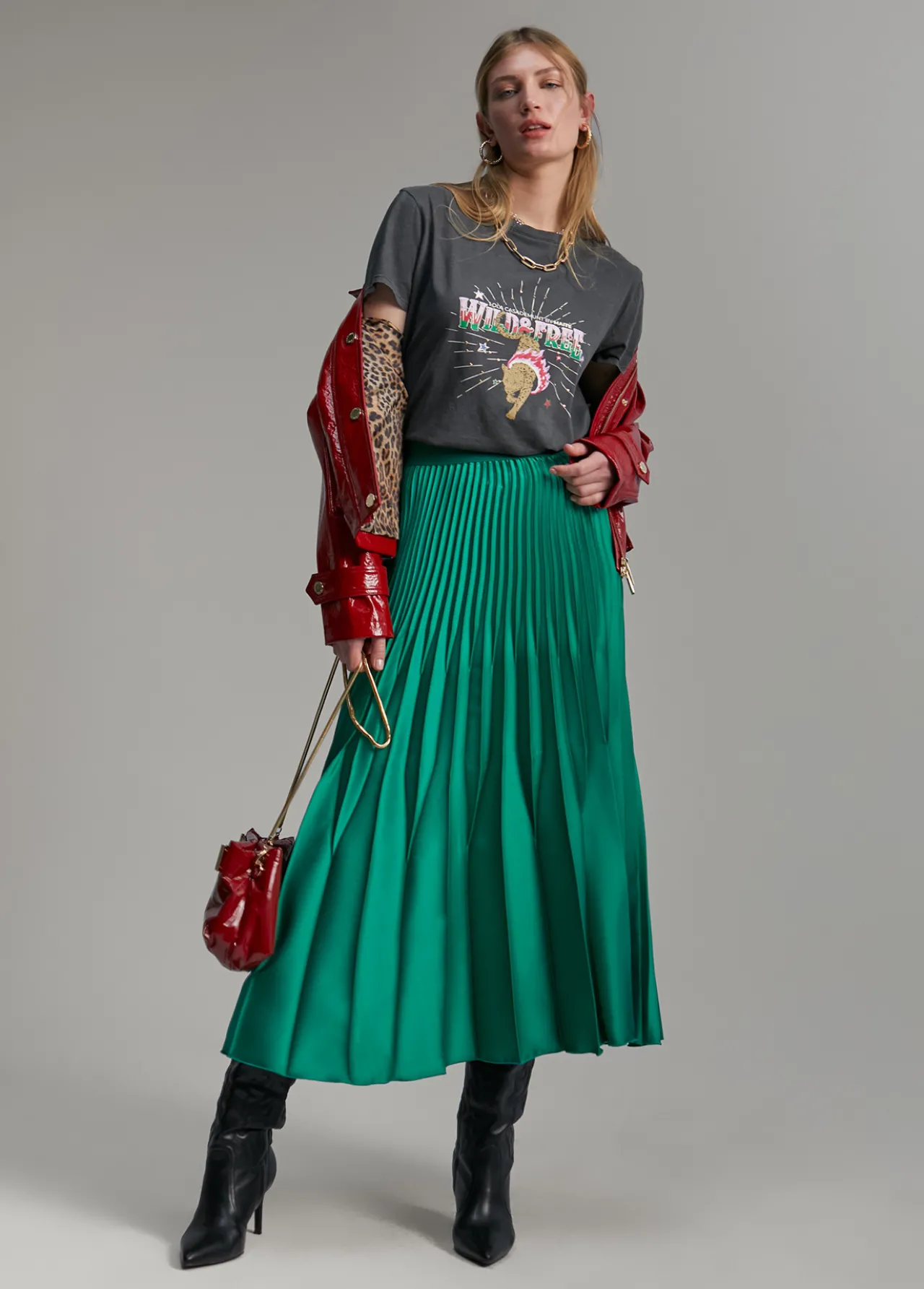 camiseta_tigre_desgastada_5.webp Lola Casademunt Camisetas Y Tops<Camiseta tigre desgastada GRISOSCURO