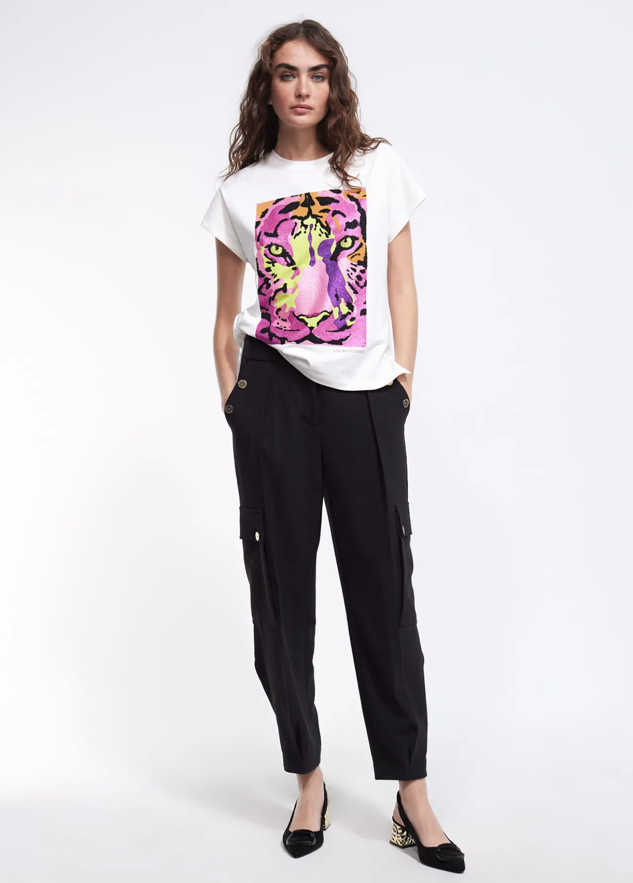 camiseta_tigre_multicolor_5.webp Lola Casademunt Camisetas Y Tops<Camiseta tigre multicolor BLANCO