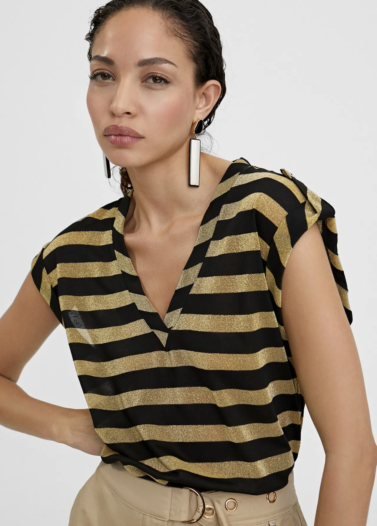 camisetea_rayas_lurex_0.webp Lola Casademunt Camisetas Y Tops<Camisetea rayas lurex METAL-NEGRO