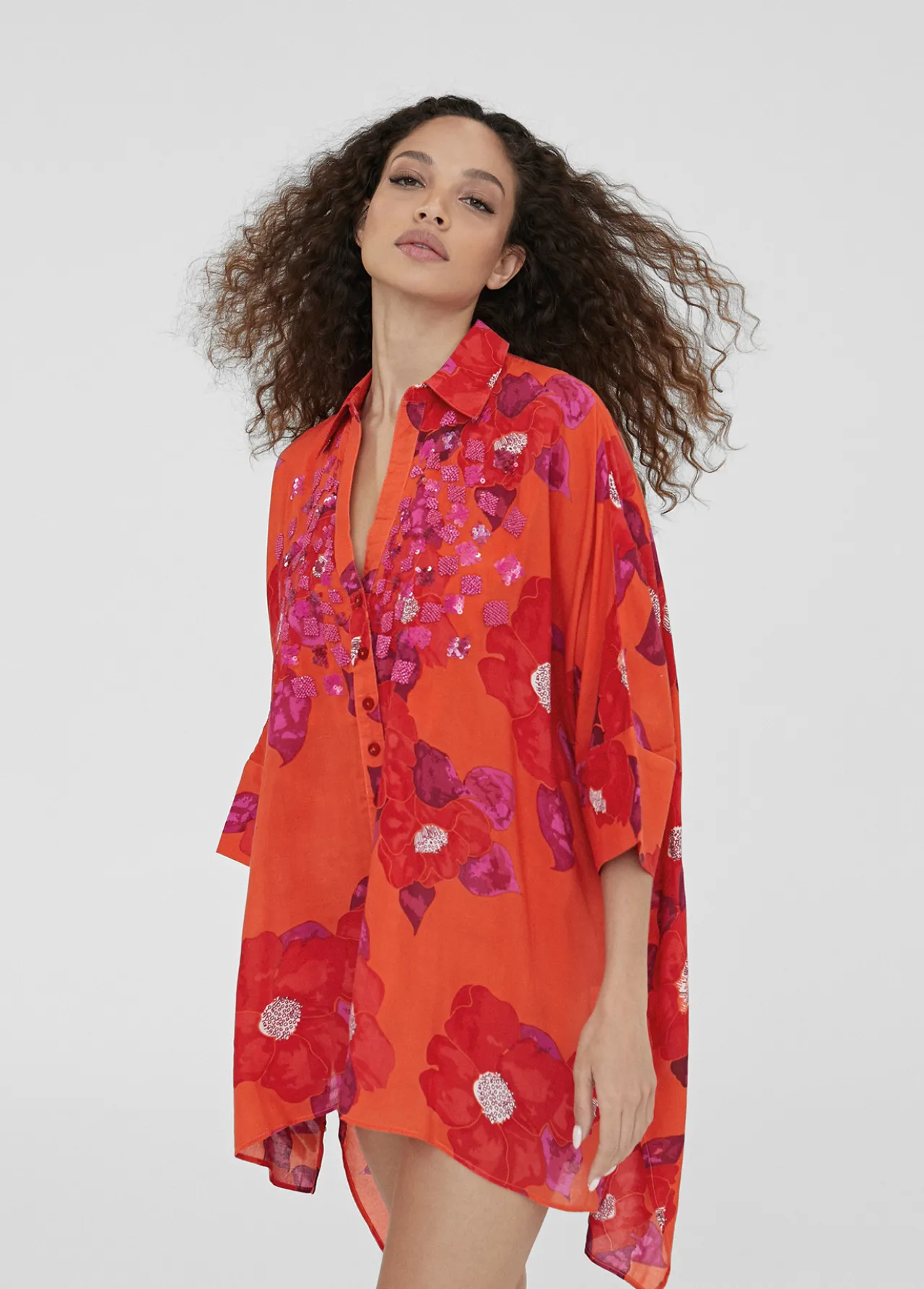 camisola_estampado_floral_0.webp Lola Casademunt Baño<Camisola estampado floral NARANJA-ROSA