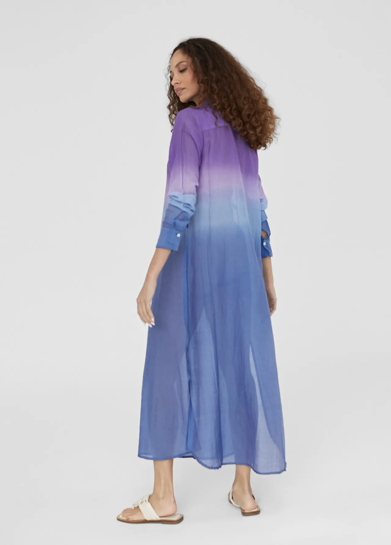 camisola_larga_tie_dye_2.webp Lola Casademunt Camisas Y Blusas | Baño<Camisola larga tie dye AZULELECTRICO