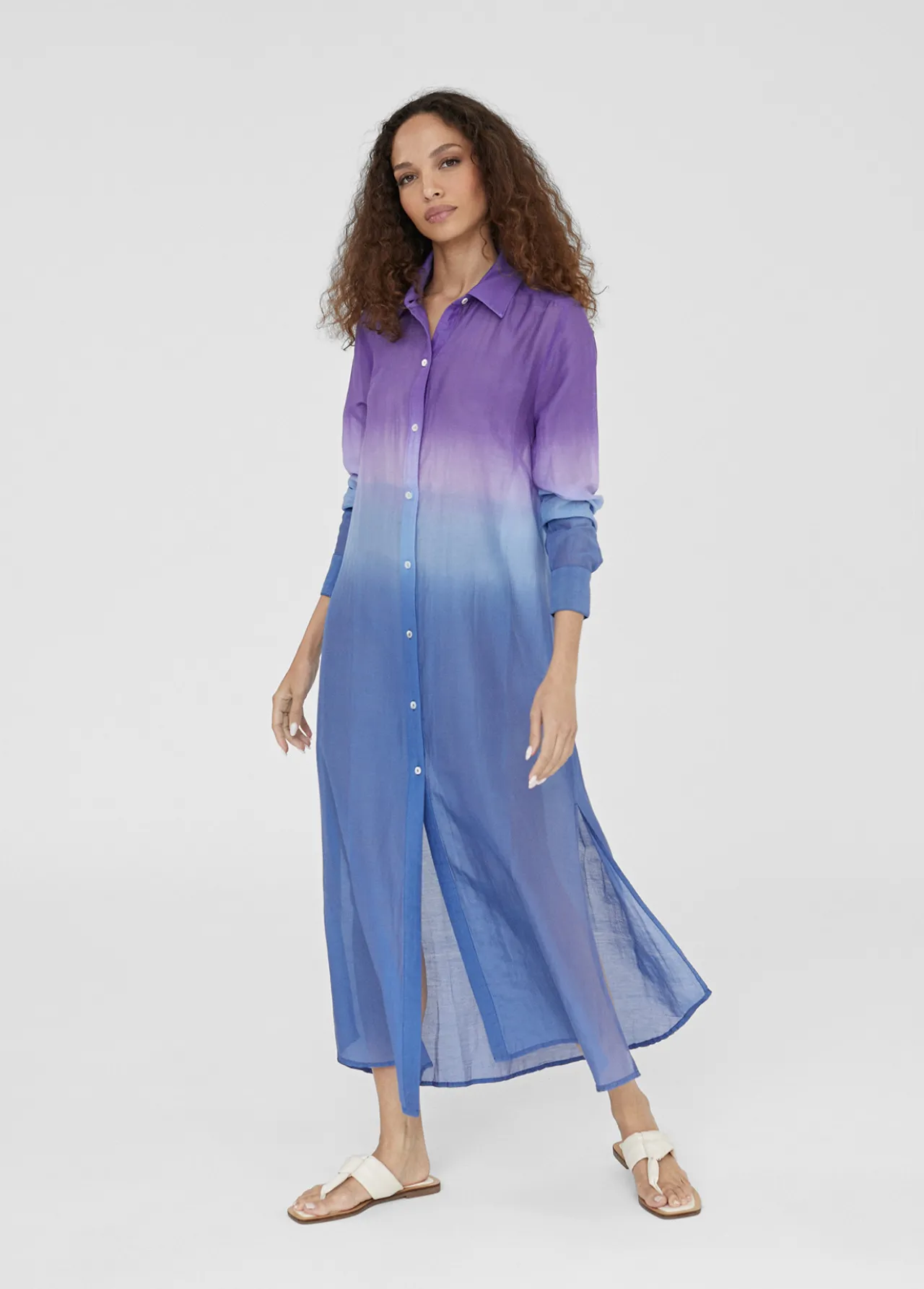 camisola_larga_tie_dye_3.webp Lola Casademunt Camisas Y Blusas | Baño<Camisola larga tie dye AZULELECTRICO
