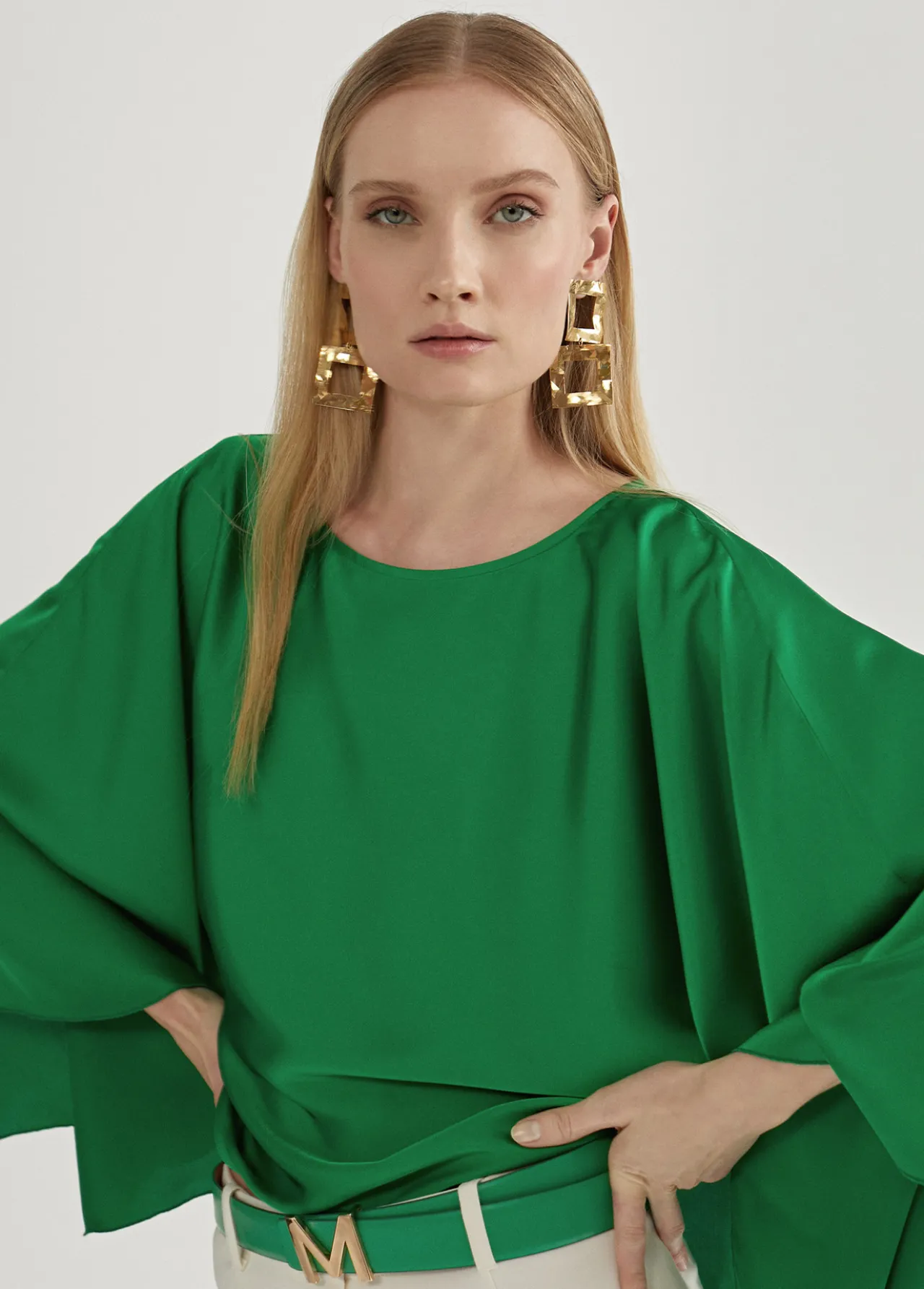 capa_tapabrazos_0.webp Lola Casademunt Camisetas Y Tops | Camisas Y Blusas<Capa tapabrazos VERDE