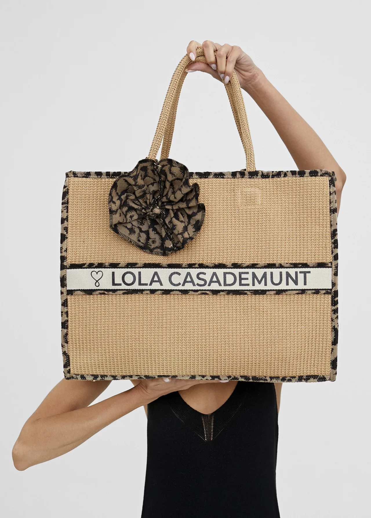 capazo_detalles_animal_print_5.webp Lola Casademunt Bolsos | Baño<Capazo detalles animal print MARRON-NEGRO