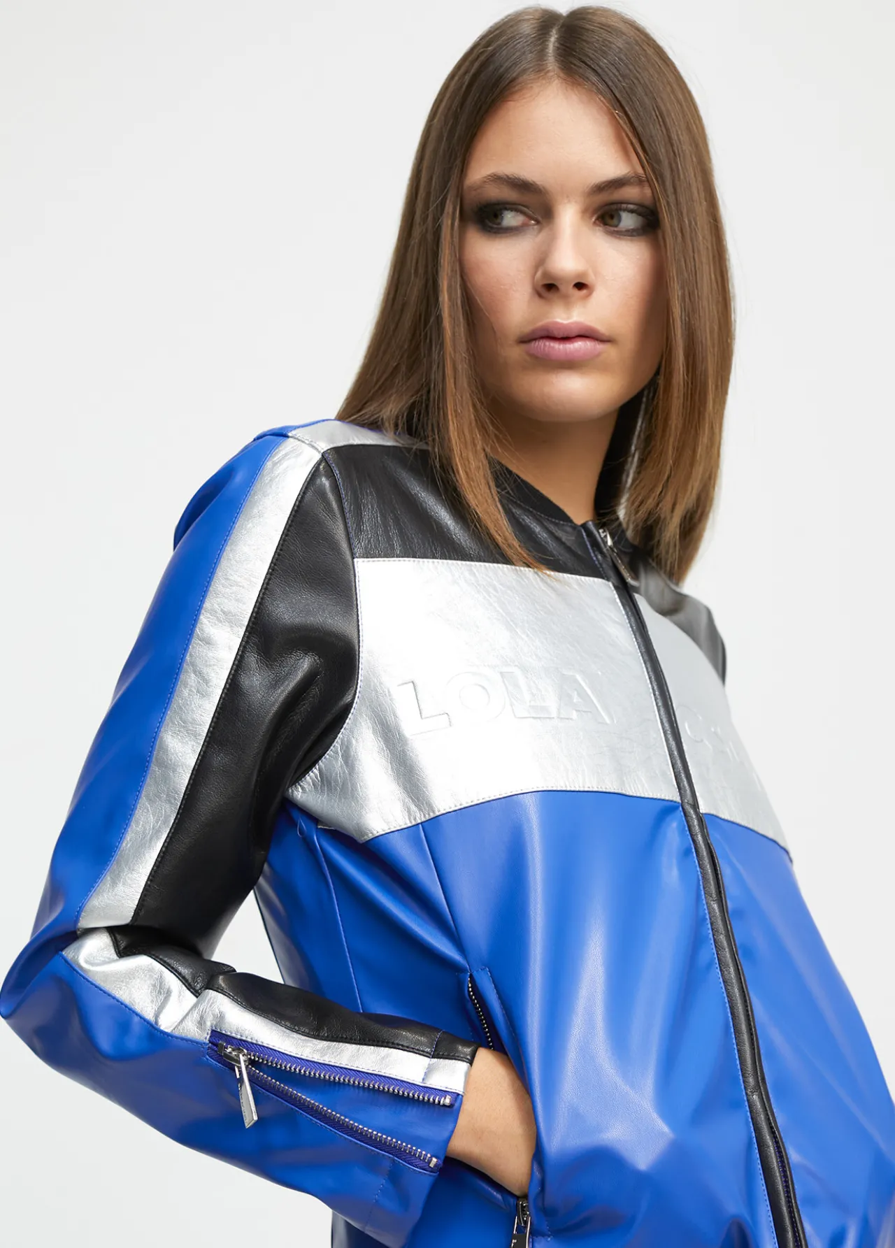 cazadora_biker_tricolor_4.webp Lola Casademunt Abrigos Y Cazadoras | Chaquetas Y Gabardinas<Cazadora biker tricolor AZUL-GRIS