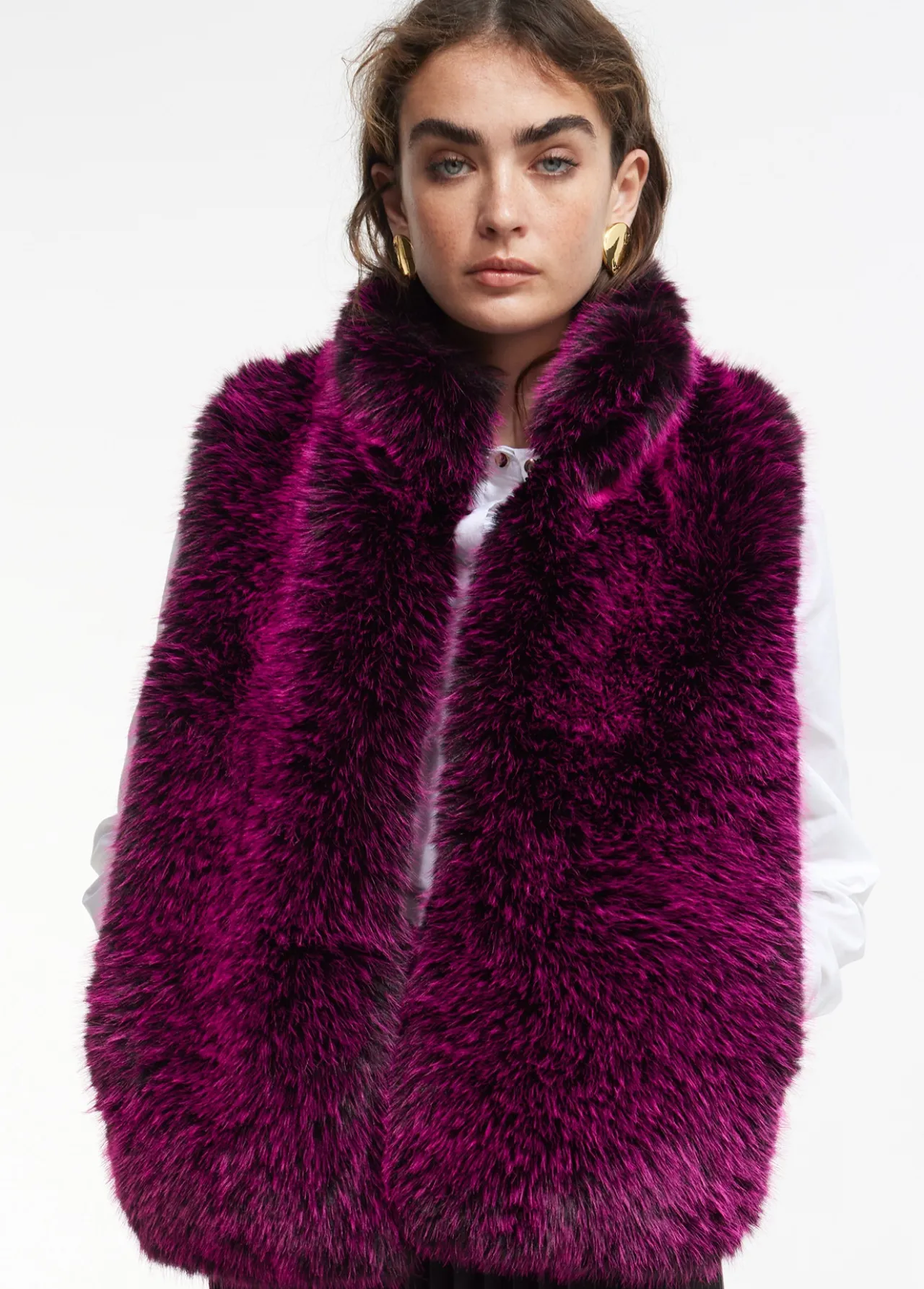 chaleco_de_pelo_5.webp Lola Casademunt Chalecos<Chaleco de pelo ROSA