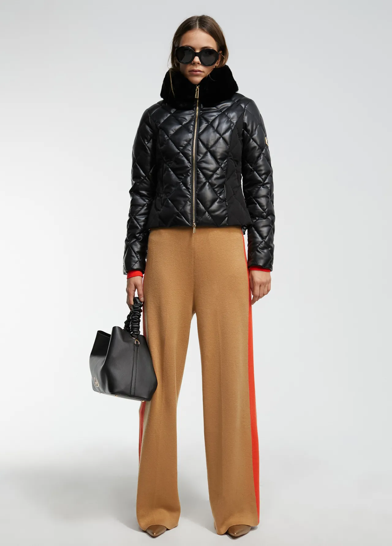 chaqueta_acolchada_0.webp Lola Casademunt Abrigos Y Cazadoras | Chaquetas Y Gabardinas<Chaqueta acolchada NEGRO