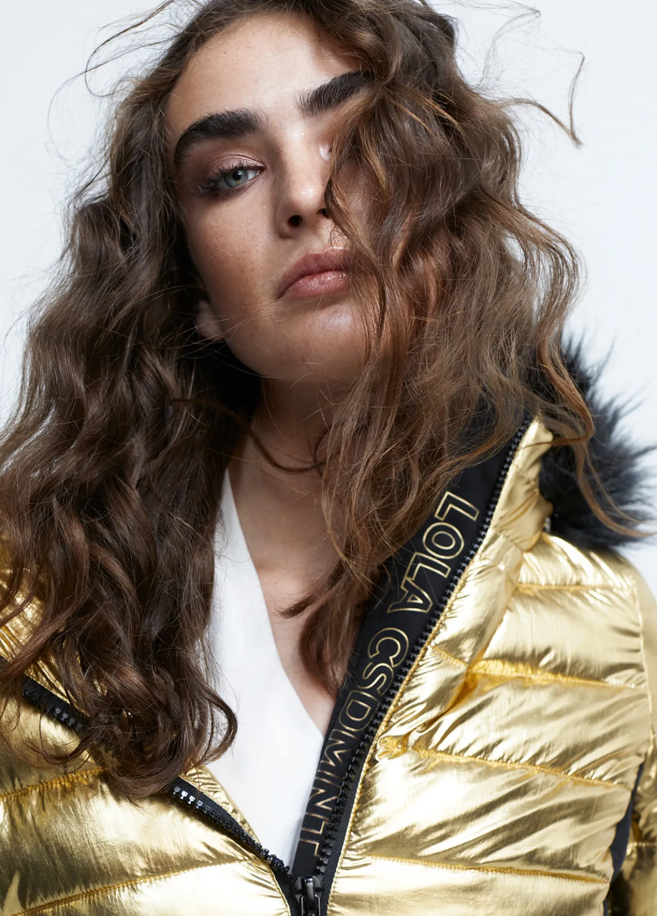 chaqueta_acolchada_metalizada_2-1.webp Lola Casademunt Abrigos Y Cazadoras<chaqueta acolchada metalizada DORADO