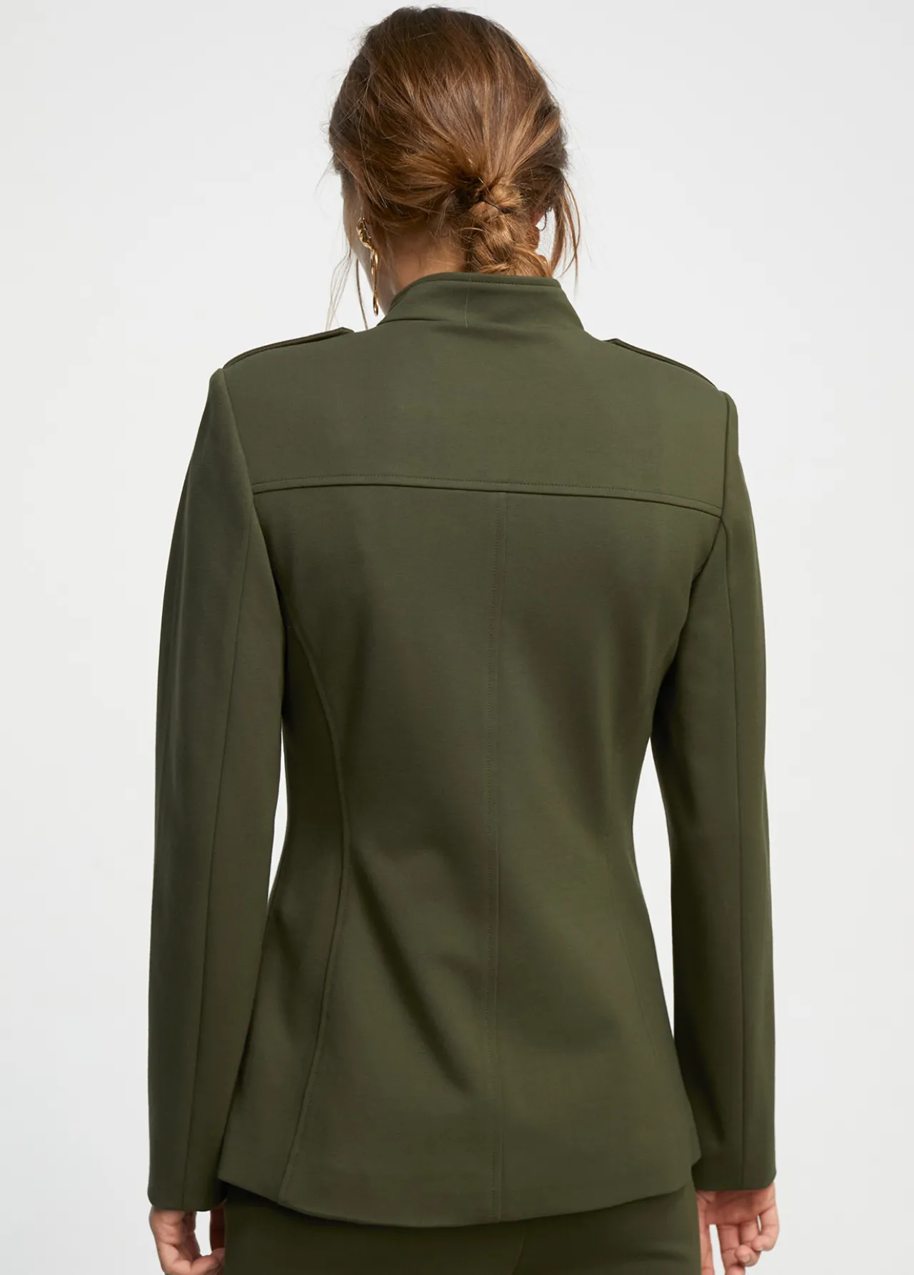 chaqueta_con_cremallera_3-1.webp Lola Casademunt Chaquetas Y Gabardinas | Americanas Y Blazers<Chaqueta con cremallera KAKI