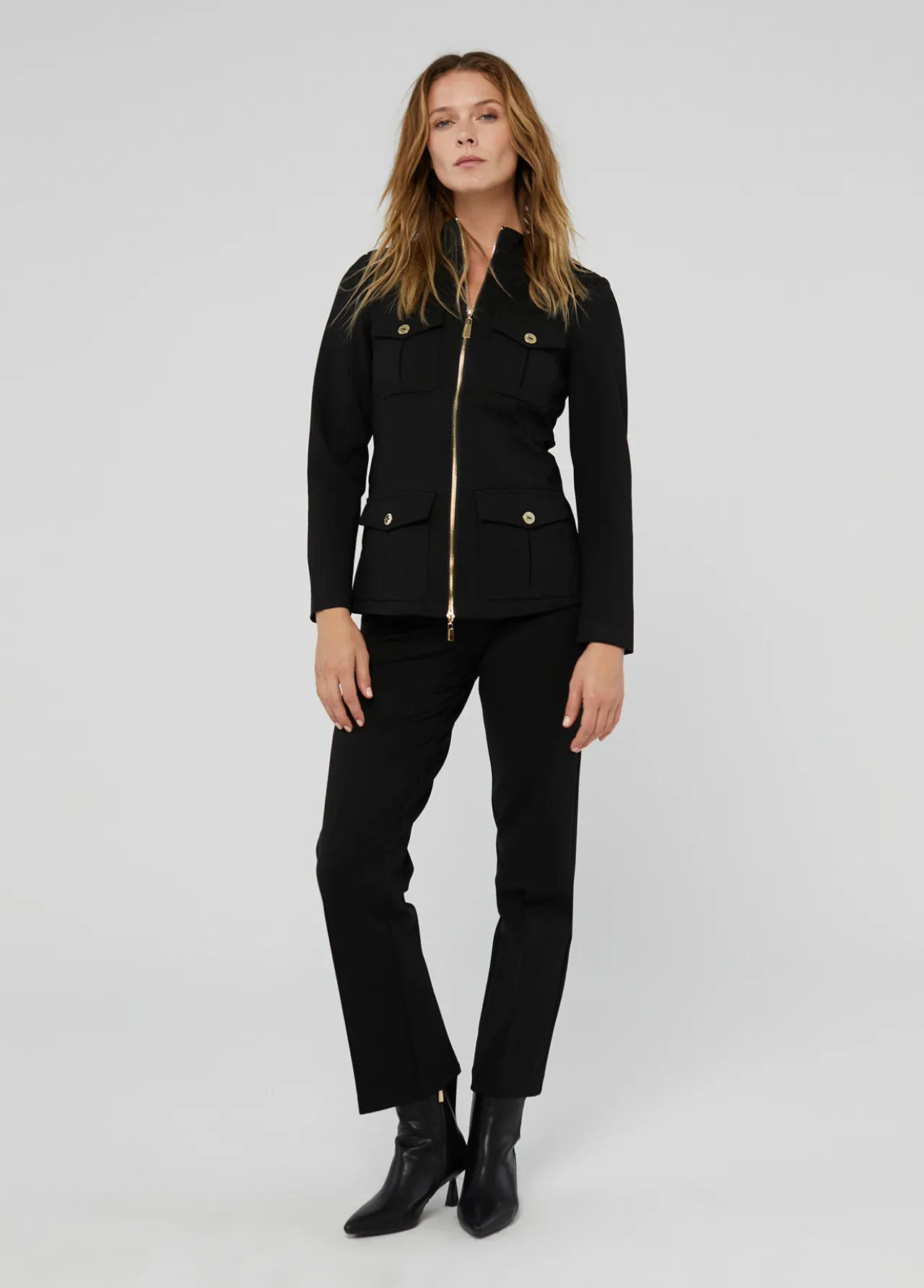chaqueta_con_cremallera_5.webp Lola Casademunt Americanas Y Blazers<Chaqueta con cremallera KAKI