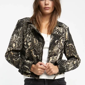 Lola Casademunt Animal Print | Abrigos Y Cazadoras<Chaqueta Jacquard animal NEGRO-METAL