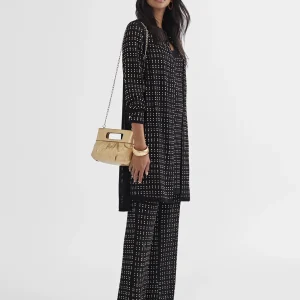 Lola Casademunt Camisas Y Blusas | Chaquetas Y Gabardinas<Chaqueta larga con piezas metálicas NEGRO