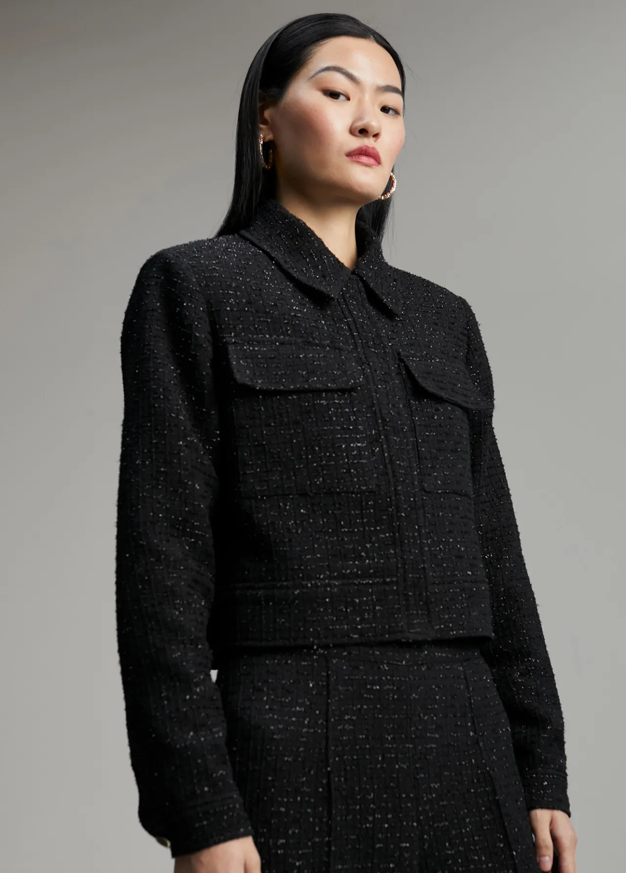 chaqueta_tweed_cropped_4.webp Lola Casademunt Chaquetas Y Gabardinas | Americanas Y Blazers<Chaqueta tweed cropped NEGRO