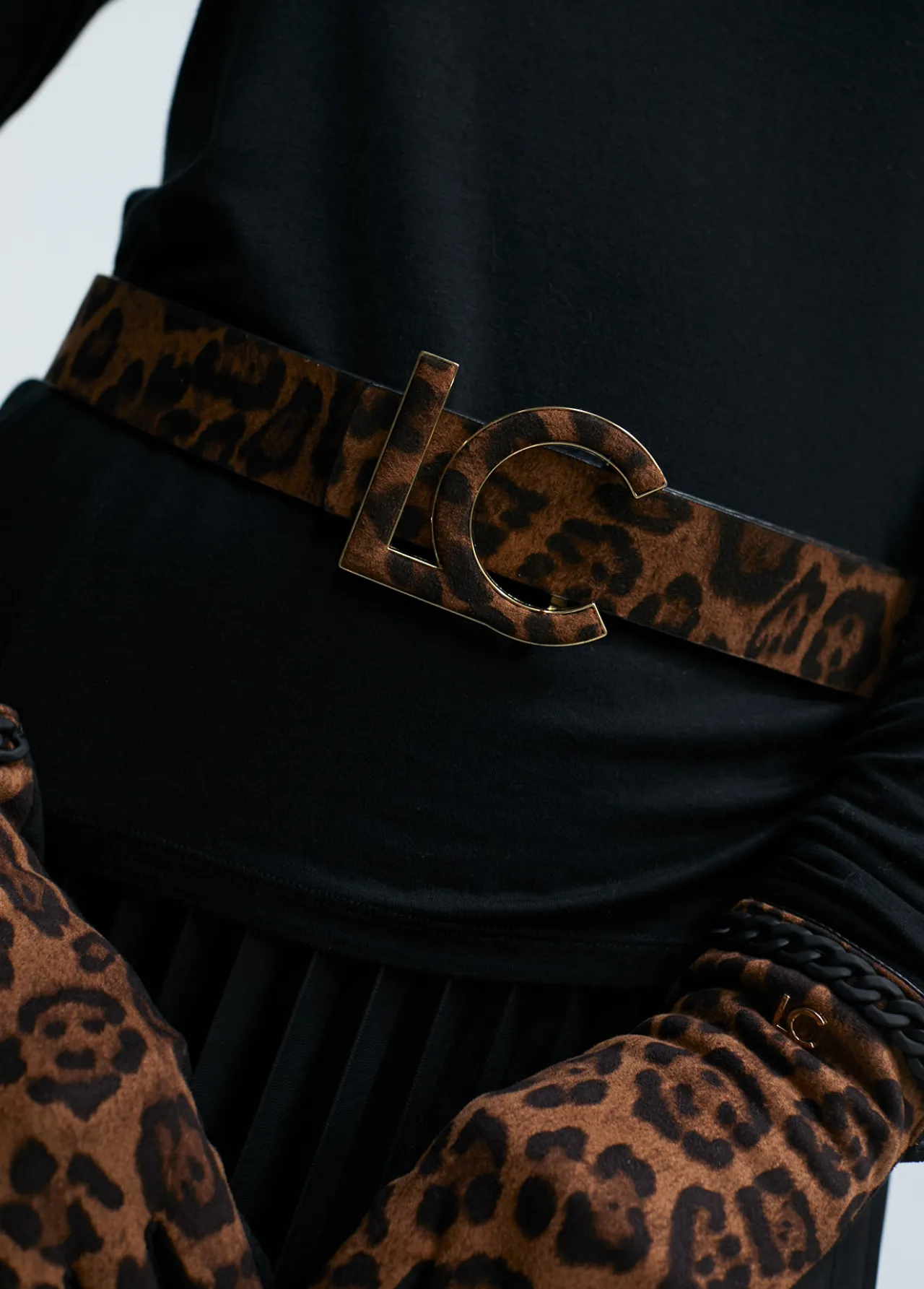 cinturn_reversible_animal_print_6.webp Lola Casademunt Cinturones | Animal Print<Cinturón reversible animal print MARRON-NEGRO