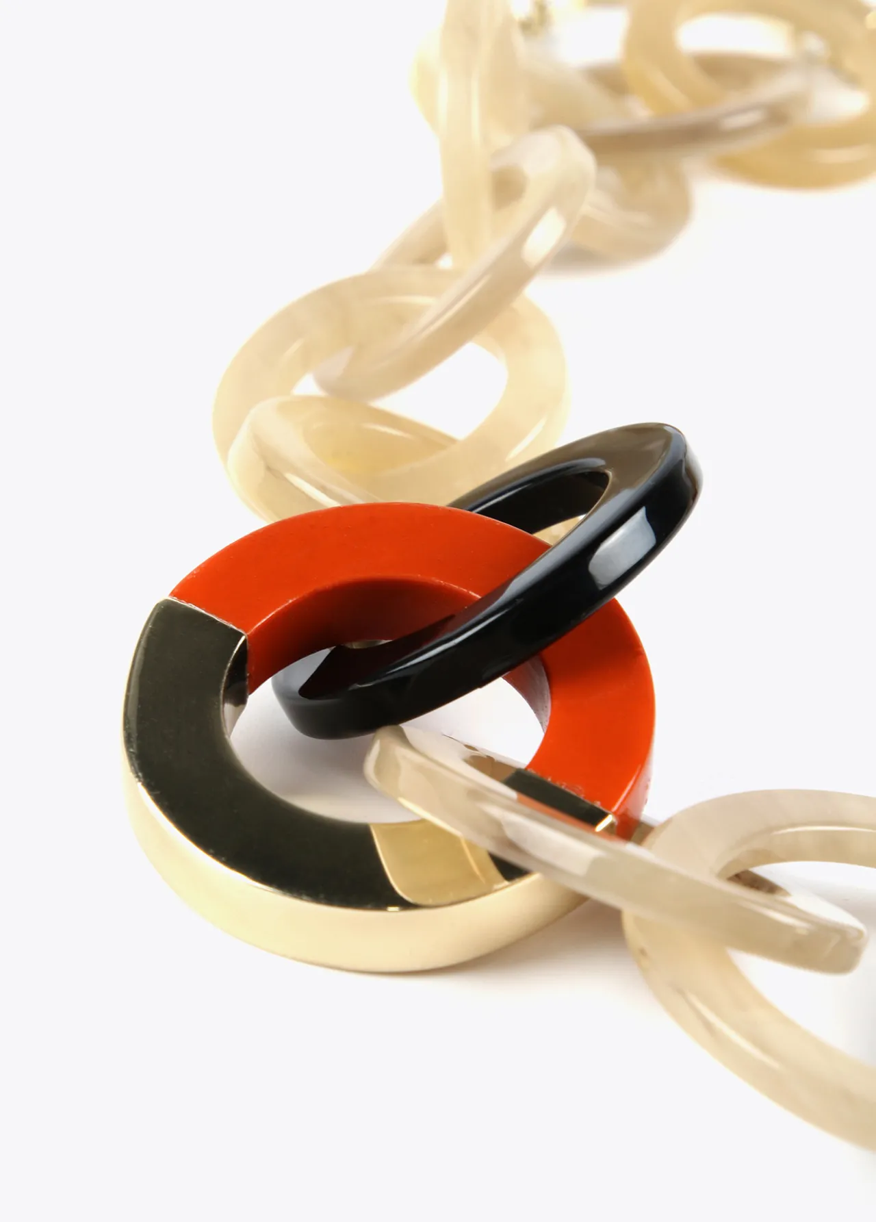 collar_de_aros_bicolor_6.webp Lola Casademunt Bisuteria<Collar de aros bicolor MARRON-ROJO