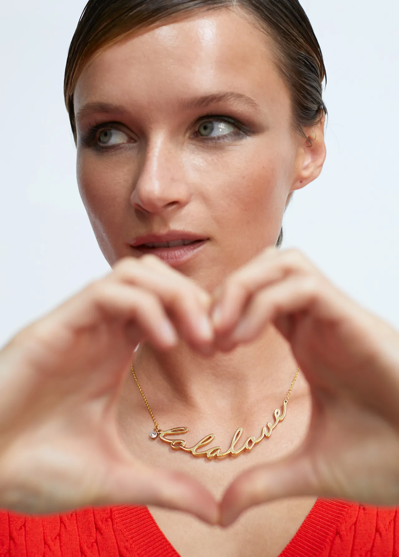 collar_dorado_lola_love_5.webp Lola Casademunt Collares<Collar Lola love DORADO