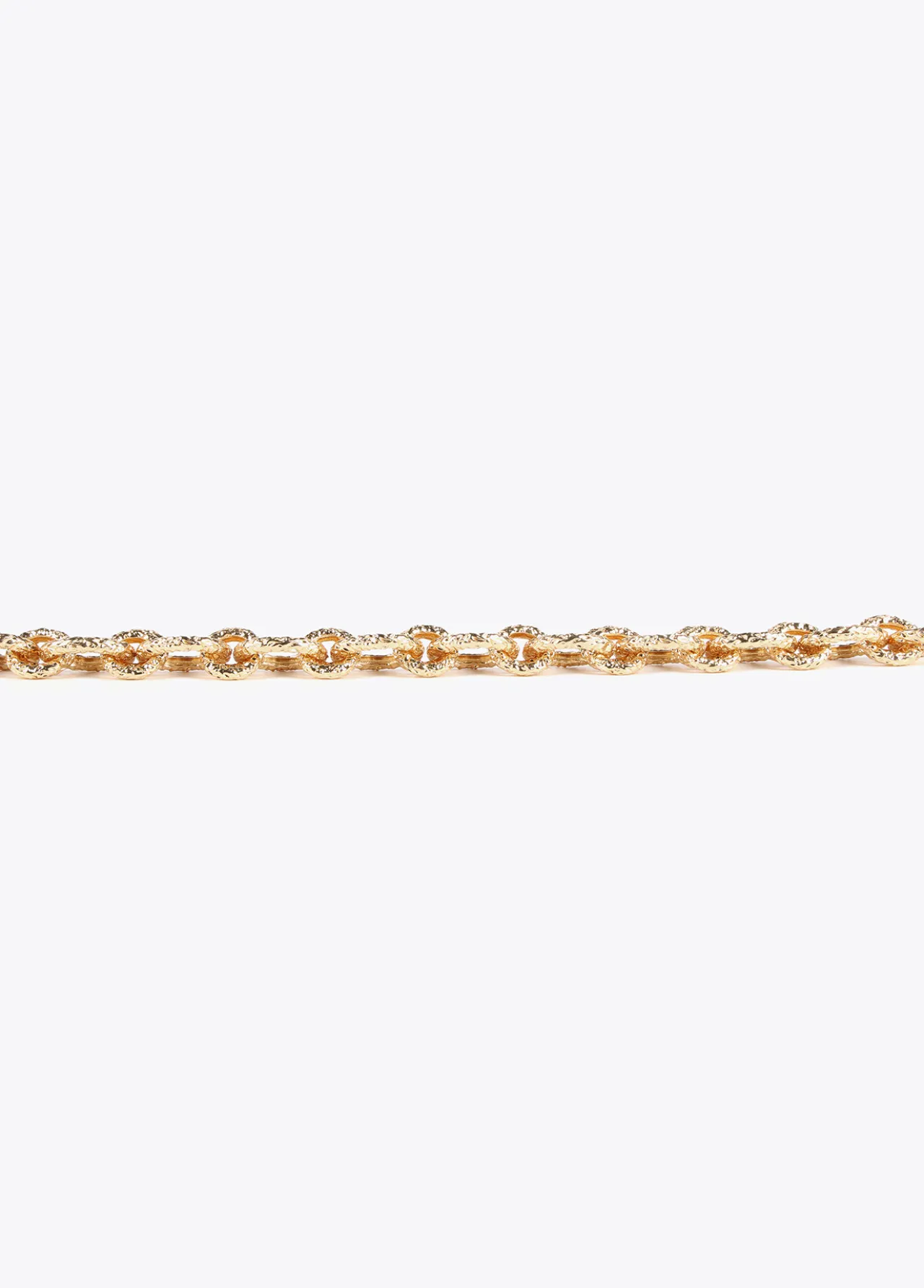 collar_gargantilla_dorada_con_textura_5.webp Lola Casademunt Collares<Collar gargantilla dorada con textura DORADO