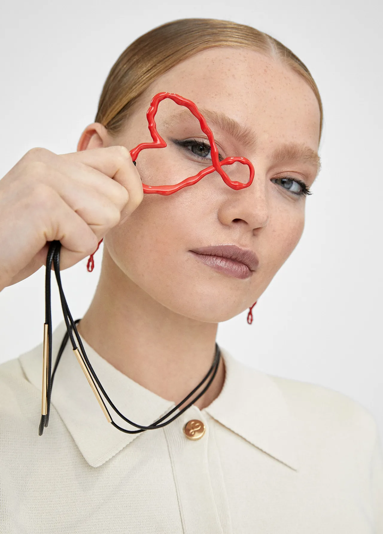 collar_largo_corazn_infinito_0.webp Lola Casademunt Bisuteria<Collar largo corazón infinito ROJO