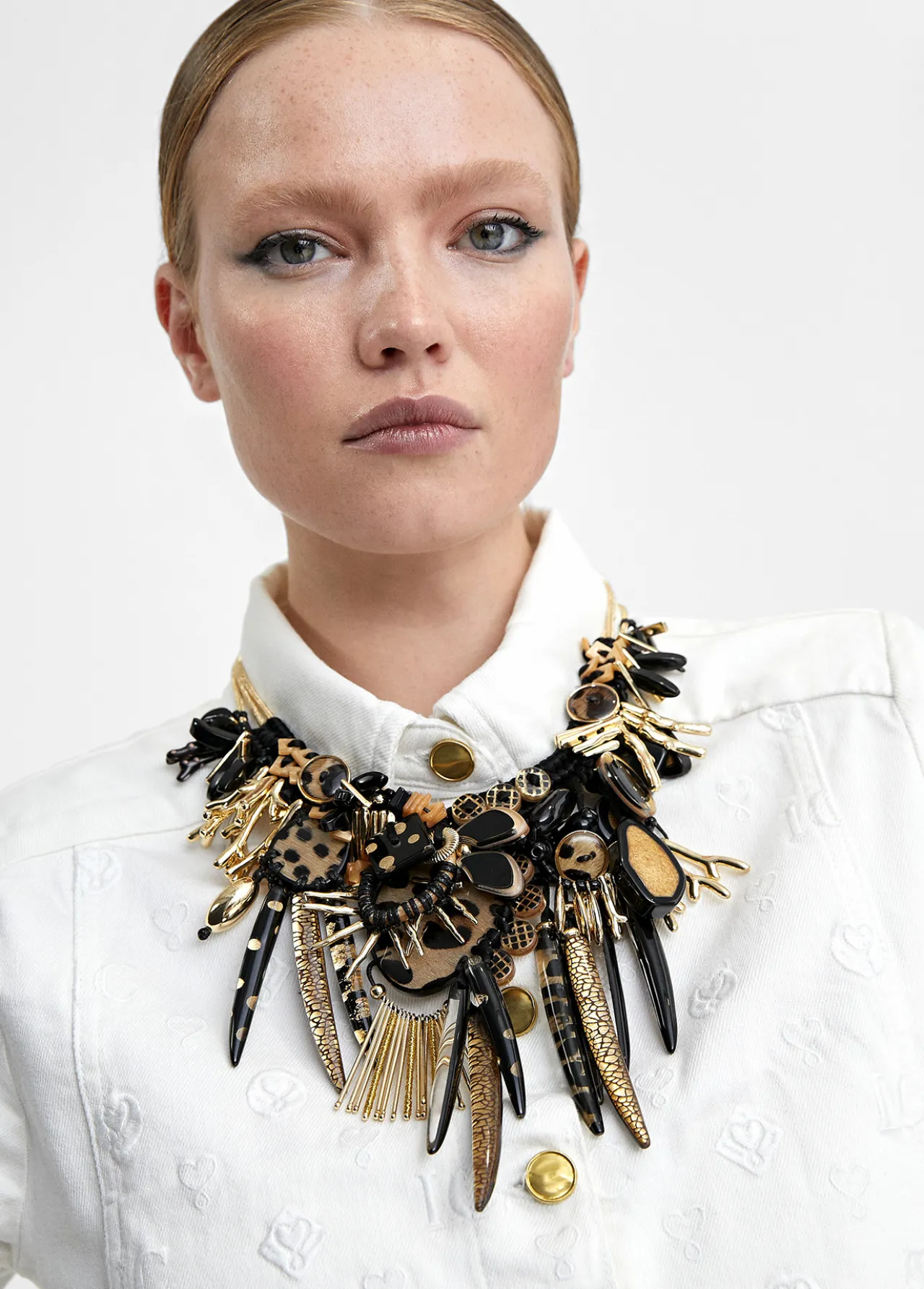 collar_multi_abalorios_estilo_africano_5.webp Lola Casademunt Bisuteria<Collar multi abalorios estilo africano NEGRO