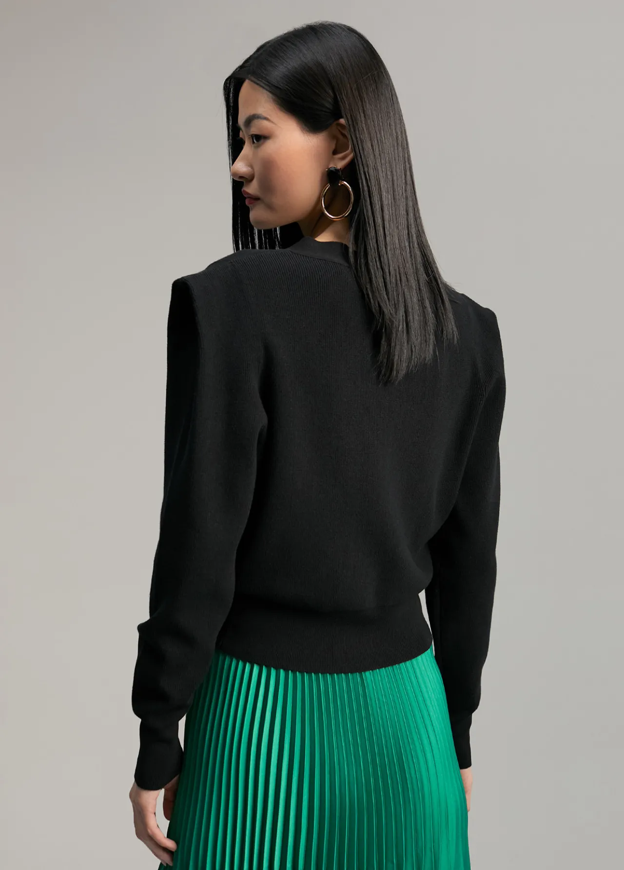 crdigan_con_hombreras_4.webp Lola Casademunt Punto<Cárdigan con hombreras NEGRO