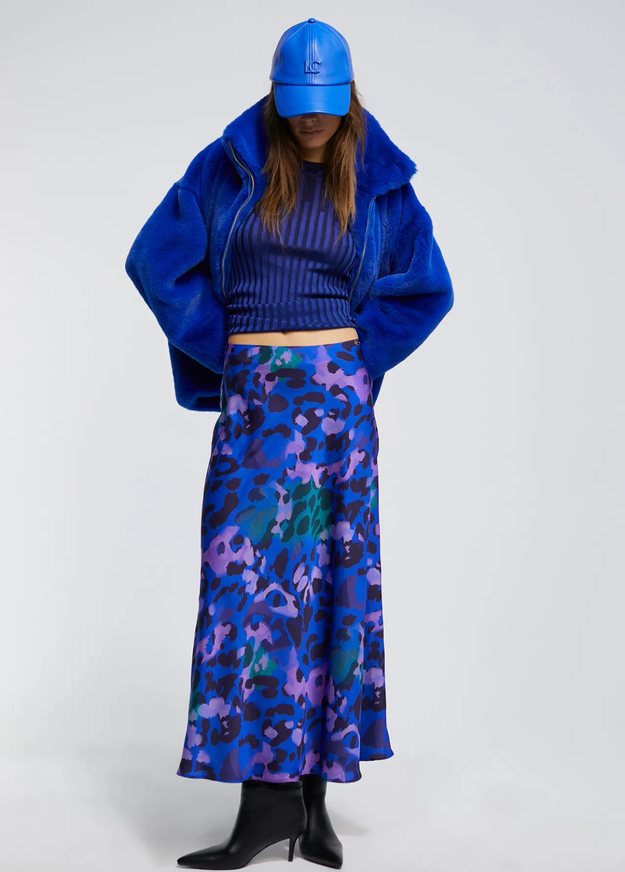 falda_animal_print_0.webp Lola Casademunt Animal Print | Vestidos Y Faldas<Falda animal print AZUL-NEGRO