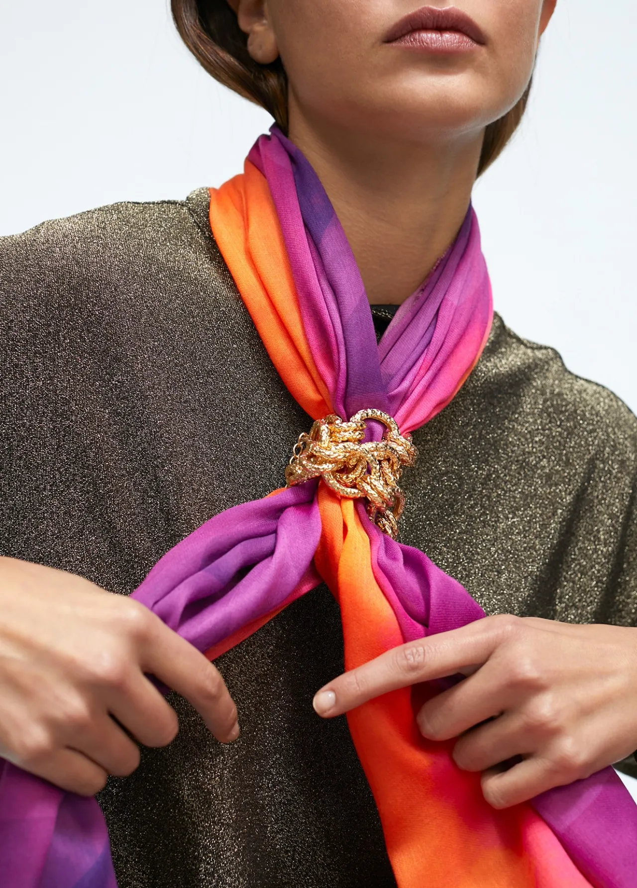fular_fucsia_y_naranja_5.webp Lola Casademunt Bufandas Y Pañuelos<Fular fucsia y naranja ROJO-LILA