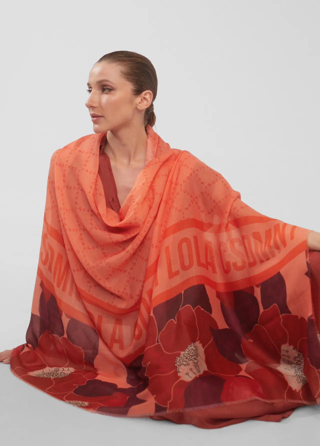 fulard_tonos_naranaja_7.webp Lola Casademunt Accesorios<Fulard tonos naranaja NARANJA-ROJO
