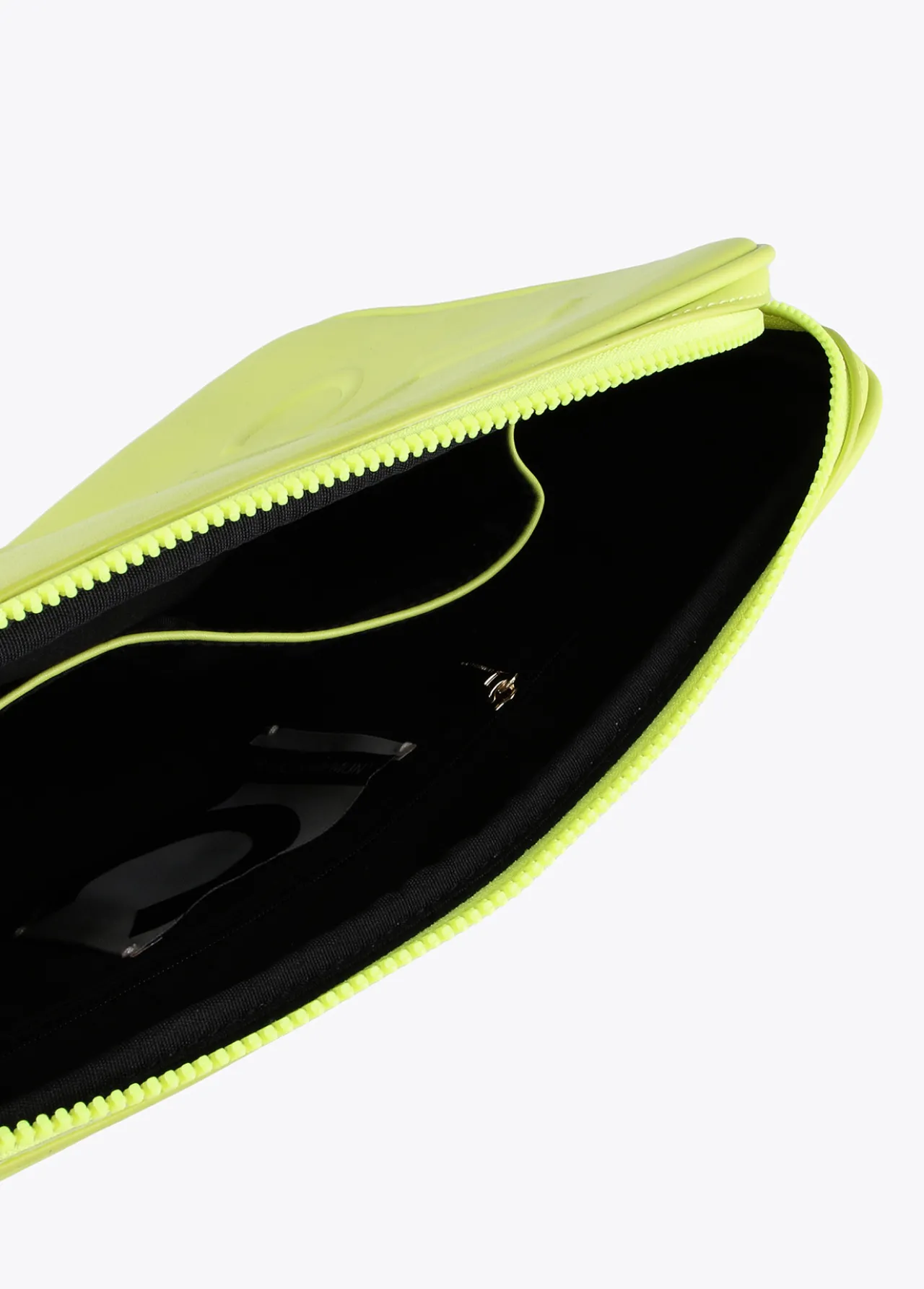 funda_ordenador_2-3.webp Lola Casademunt Accesorios<Funda ordenador CRUDO
