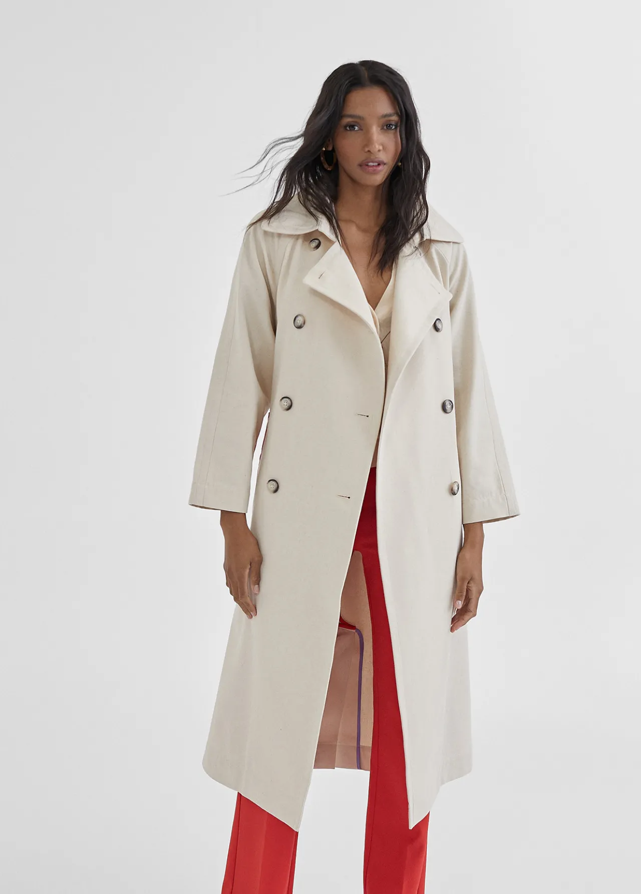 gabardina_color_7.webp Lola Casademunt Chaquetas Y Gabardinas<Gabardina color CRUDO