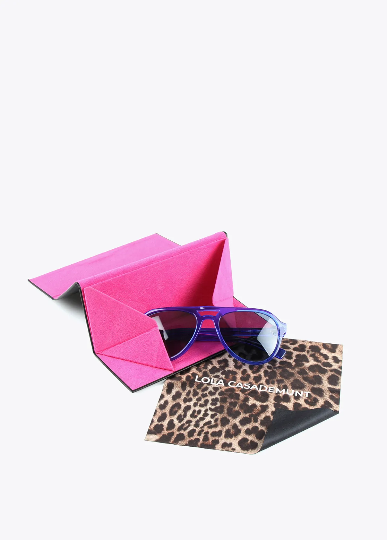 gafas_de_sol_tipo_aviador_0-2.webp Lola Casademunt Otros Complementos | Gafas<Gafas de sol tipo aviador NEGRO