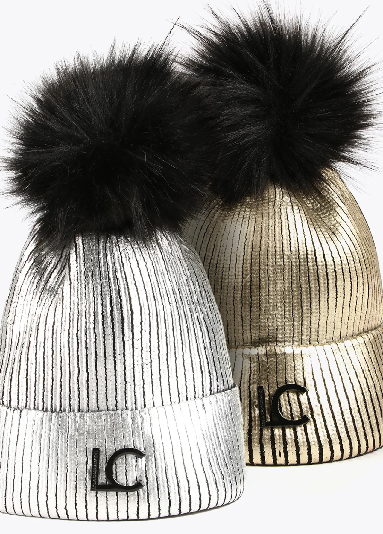 gorro_dorado_3-1.webp Lola Casademunt Gorros Sombreros Y Guantes<Gorro DORADO
