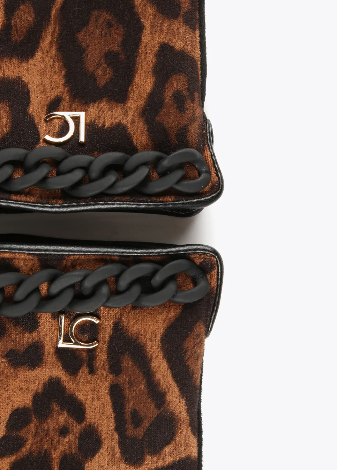 guantes_animal_print_4.webp Lola Casademunt Animal Print | Gorros Sombreros Y Guantes<Guantes animal print MARRON-NEGRO