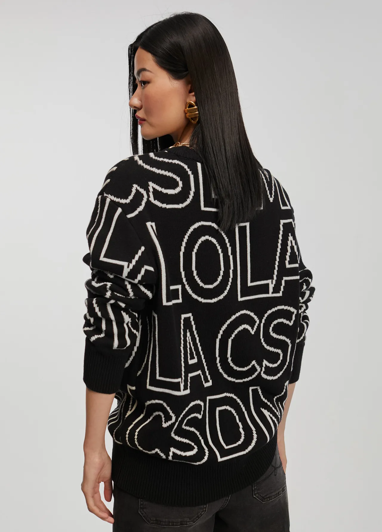 jersey_de_punto_letras_3.webp Lola Casademunt Punto<Jersey de punto letras NEGRO-BLANCO