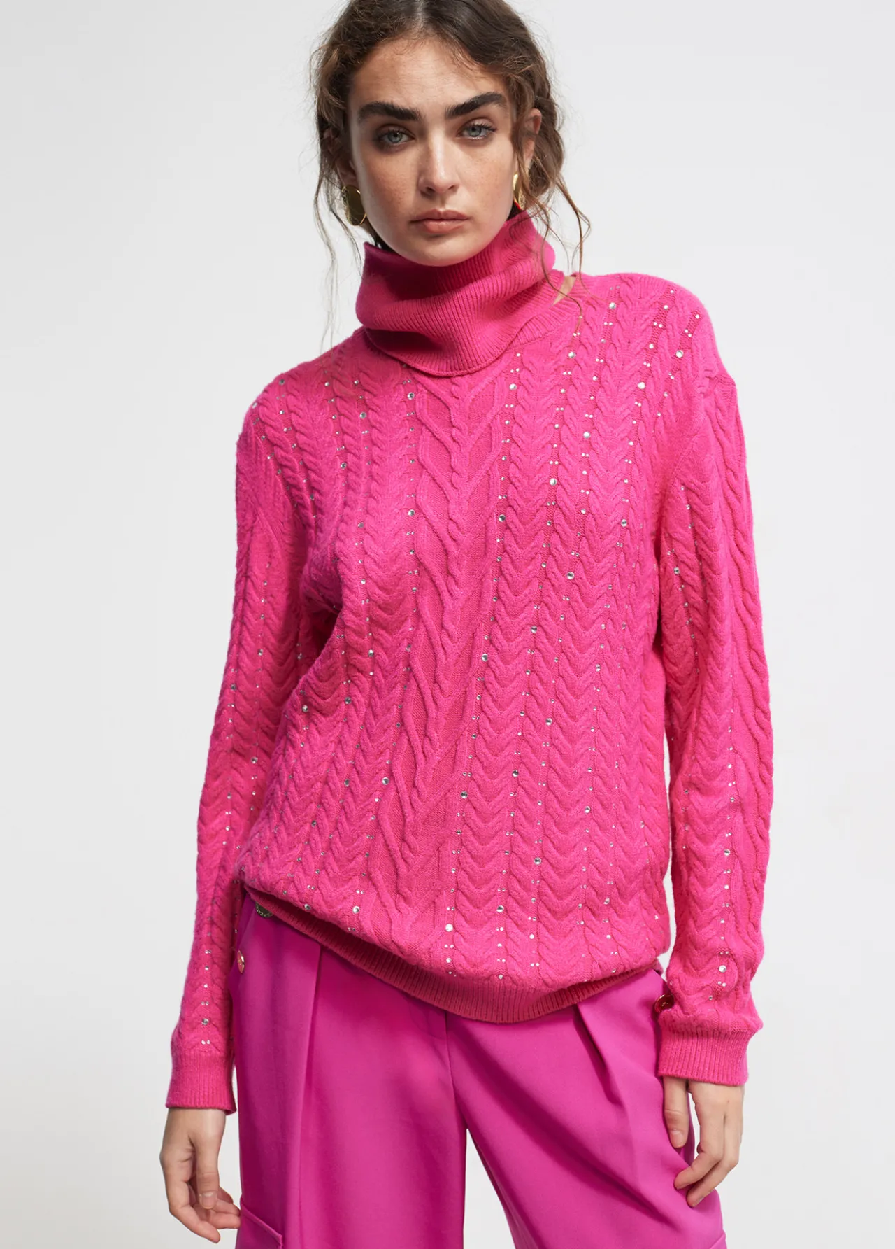 jersey_detalle_strass_3-3.webp Lola Casademunt Punto<Jersey detalle strass FUCSIA