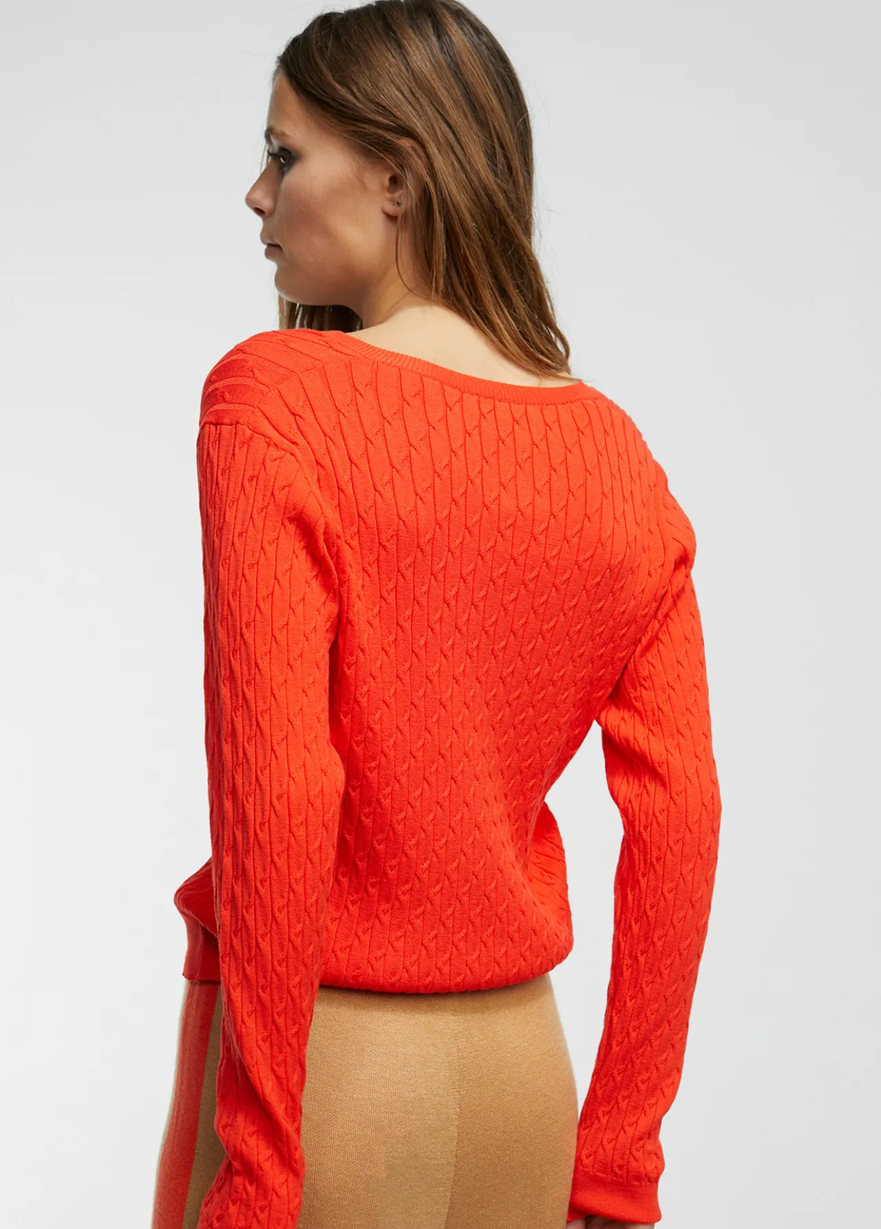 jersey_punto_trenzado_2.webp Lola Casademunt Punto<Jersey punto trenzado CRUDO