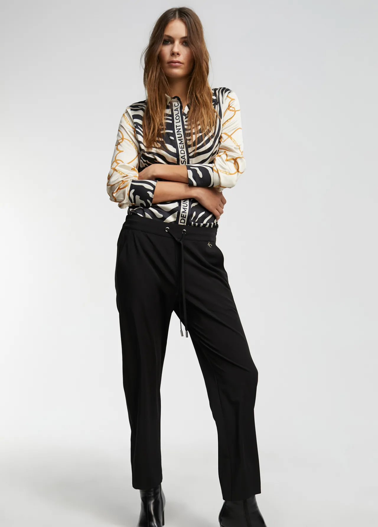 jogging_bsico_1.webp Lola Casademunt Pantalones<Jogging básico CAMEL