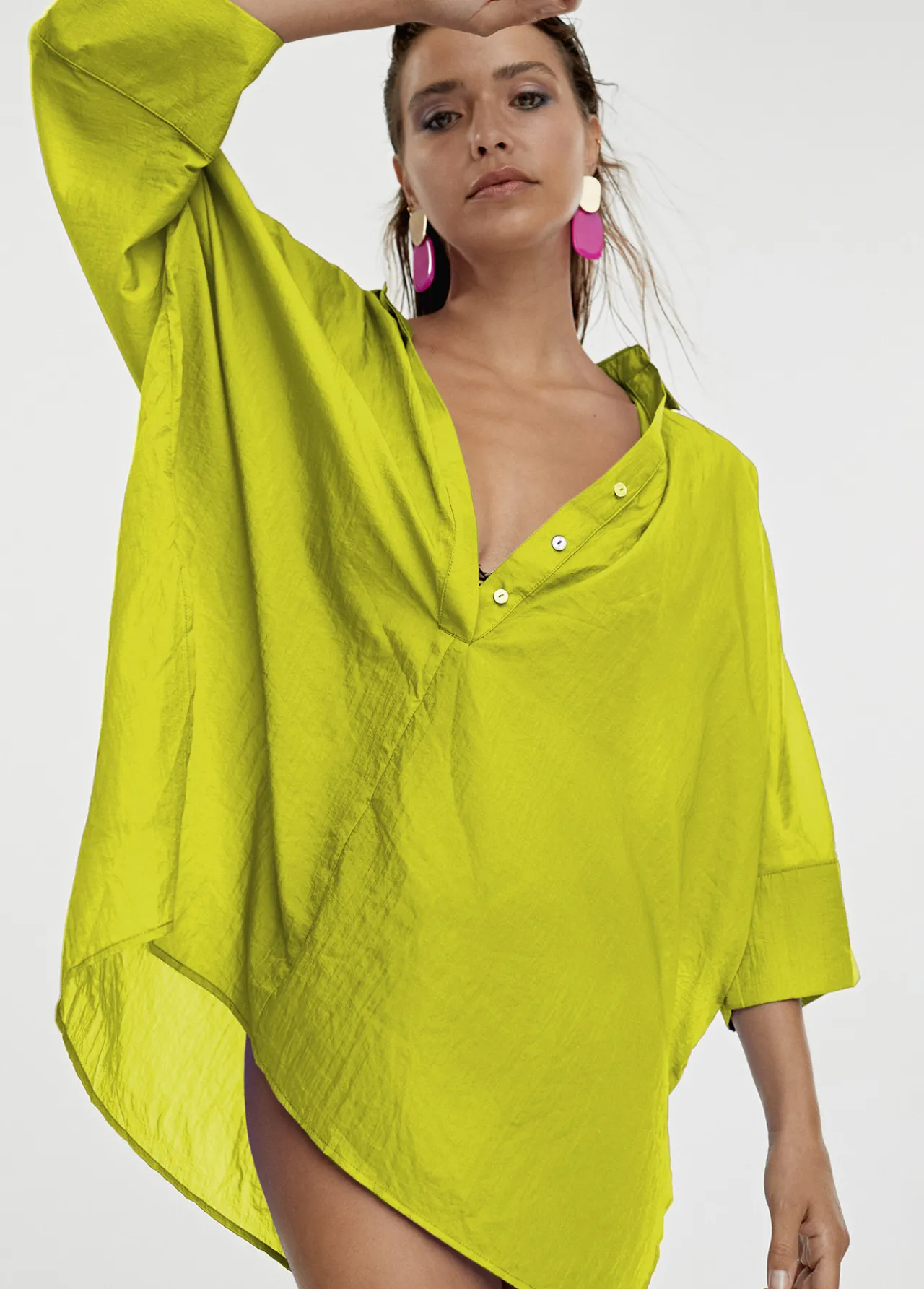 kaftan_corto_kimono_2-1.webp Lola Casademunt Camisas Y Blusas<Kaftan corto kimono FUCSIA