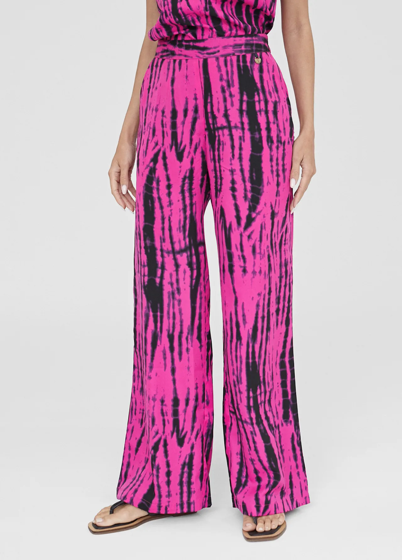 pantaln_ancho_bicolor_3.webp Lola Casademunt Pantalones | Baño<Pantalón ancho bicolor ROSA-NEGRO