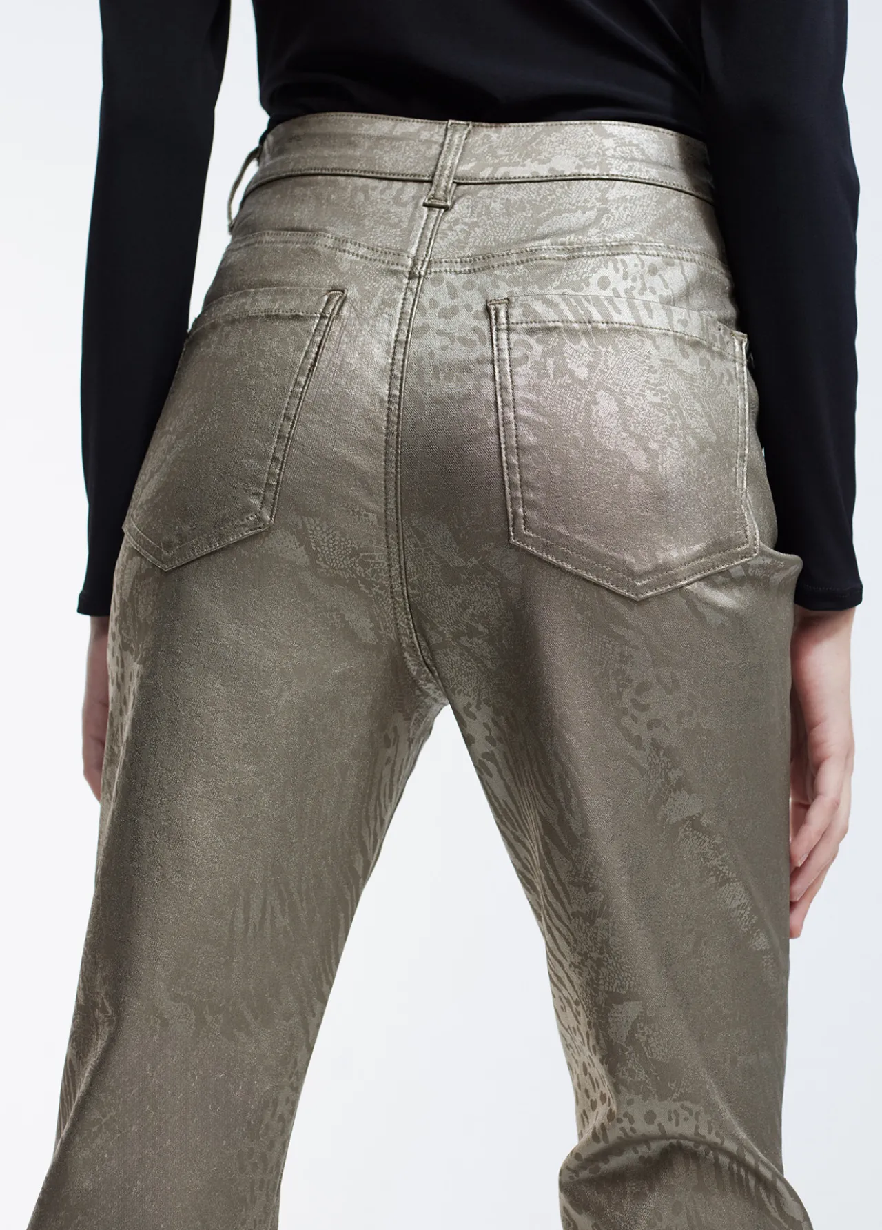 pantaln_animal_print_4.webp Lola Casademunt Pantalones<Pantalón animal print DORADO