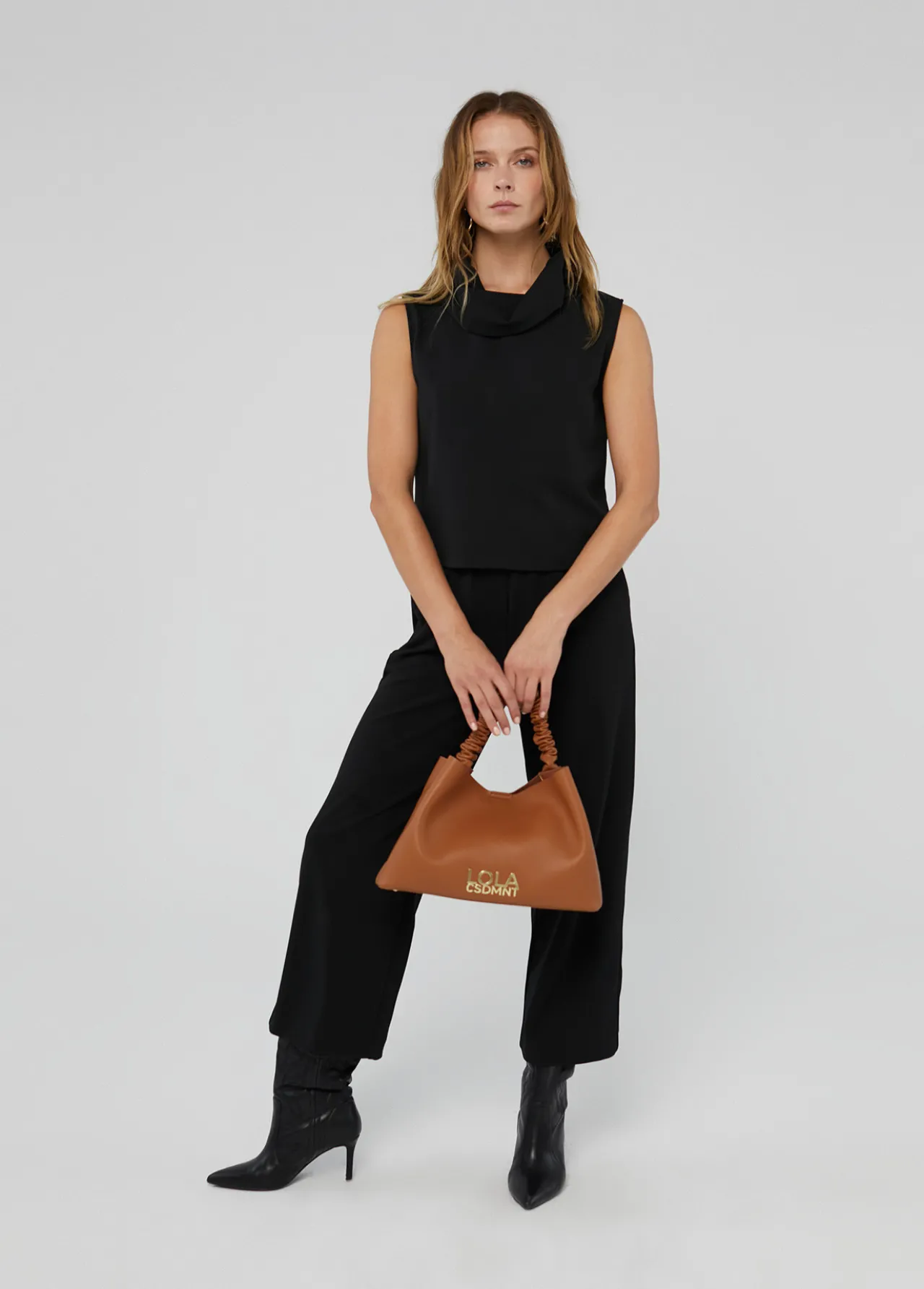 pantaln_culote_2.webp Lola Casademunt Pantalones<Pantalón culote NEGRO