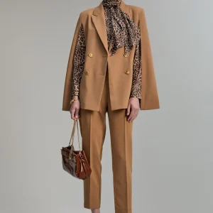 Lola Casademunt Pantalones<Pantalón detalle botones CAMEL