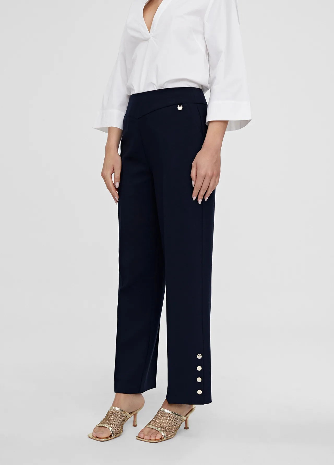 pantaln_detalle_botones_3-5.webp Lola Casademunt Pantalones<Pantalón detalle botones NAVY