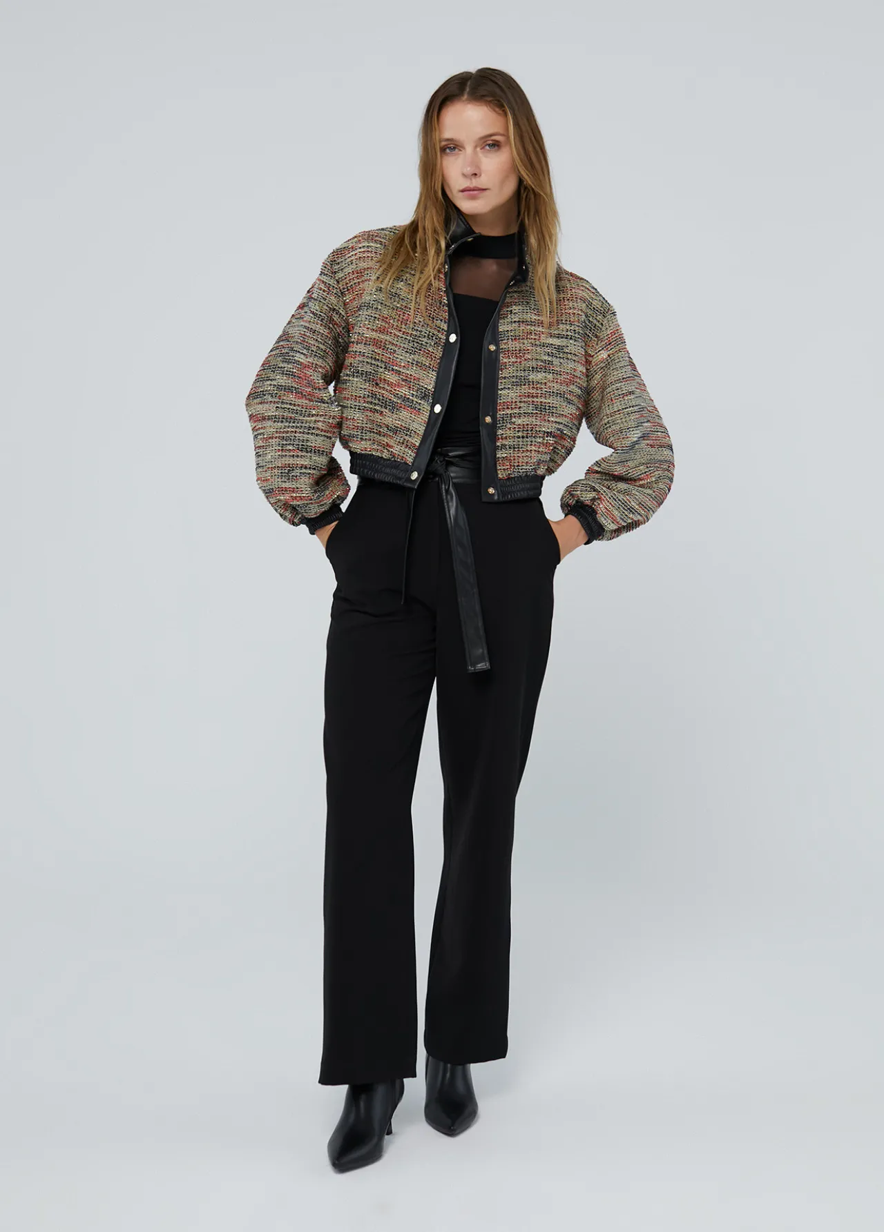 pantaln_detalle_cintura_3.webp Lola Casademunt Pantalones<Pantalón detalle cintura NEGRO